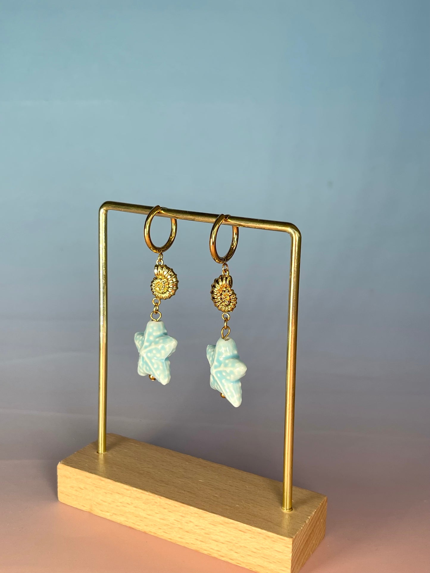 Par de pendientes caracola