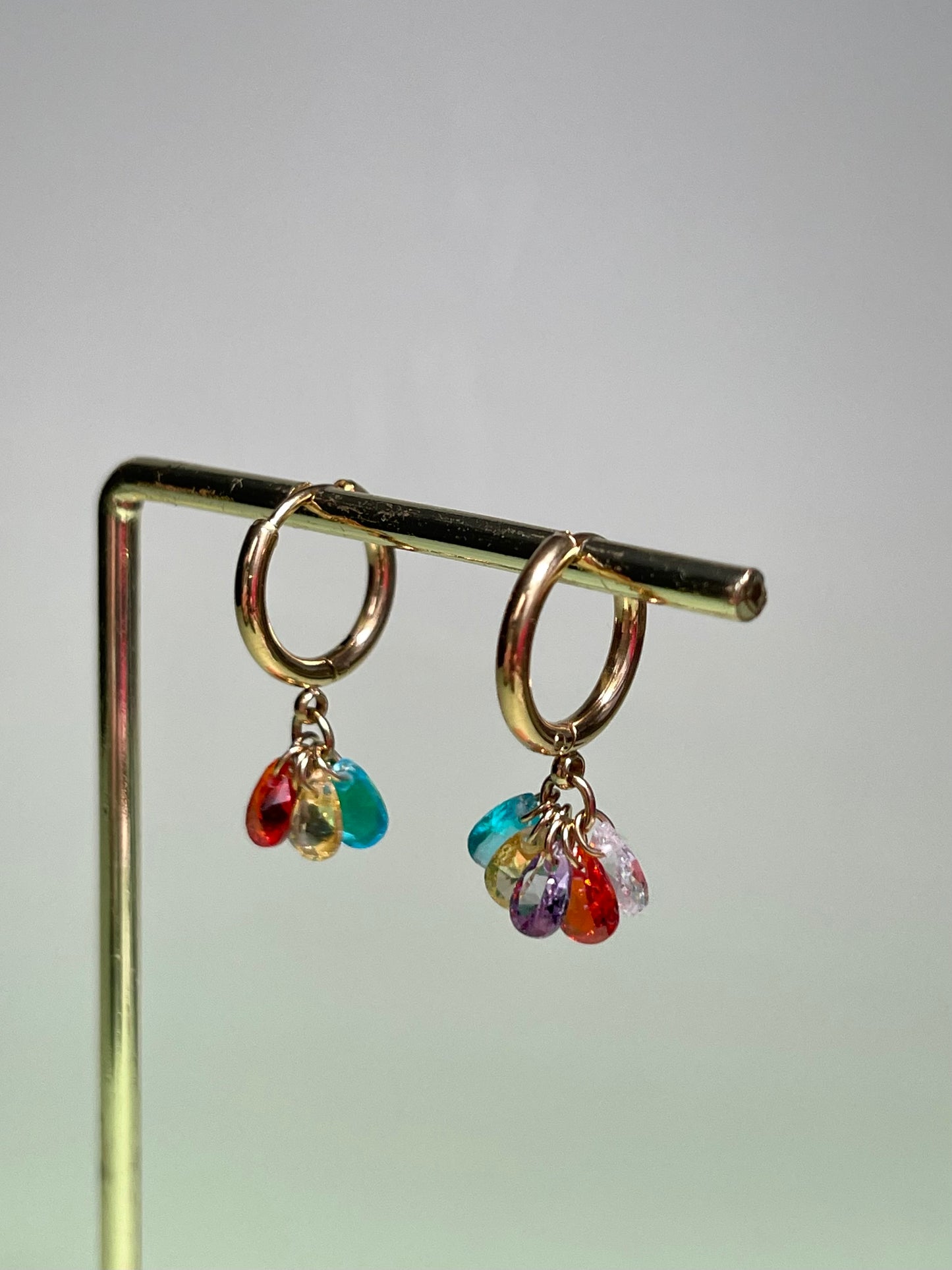 Par de aros brillitos multicolor