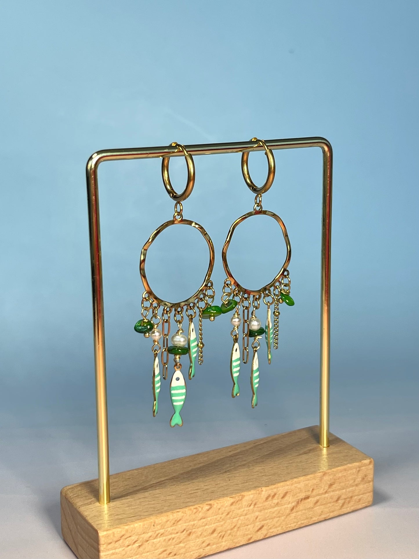 Par de pendientes peces