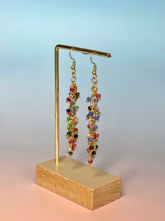 Par de pendientes colores largos