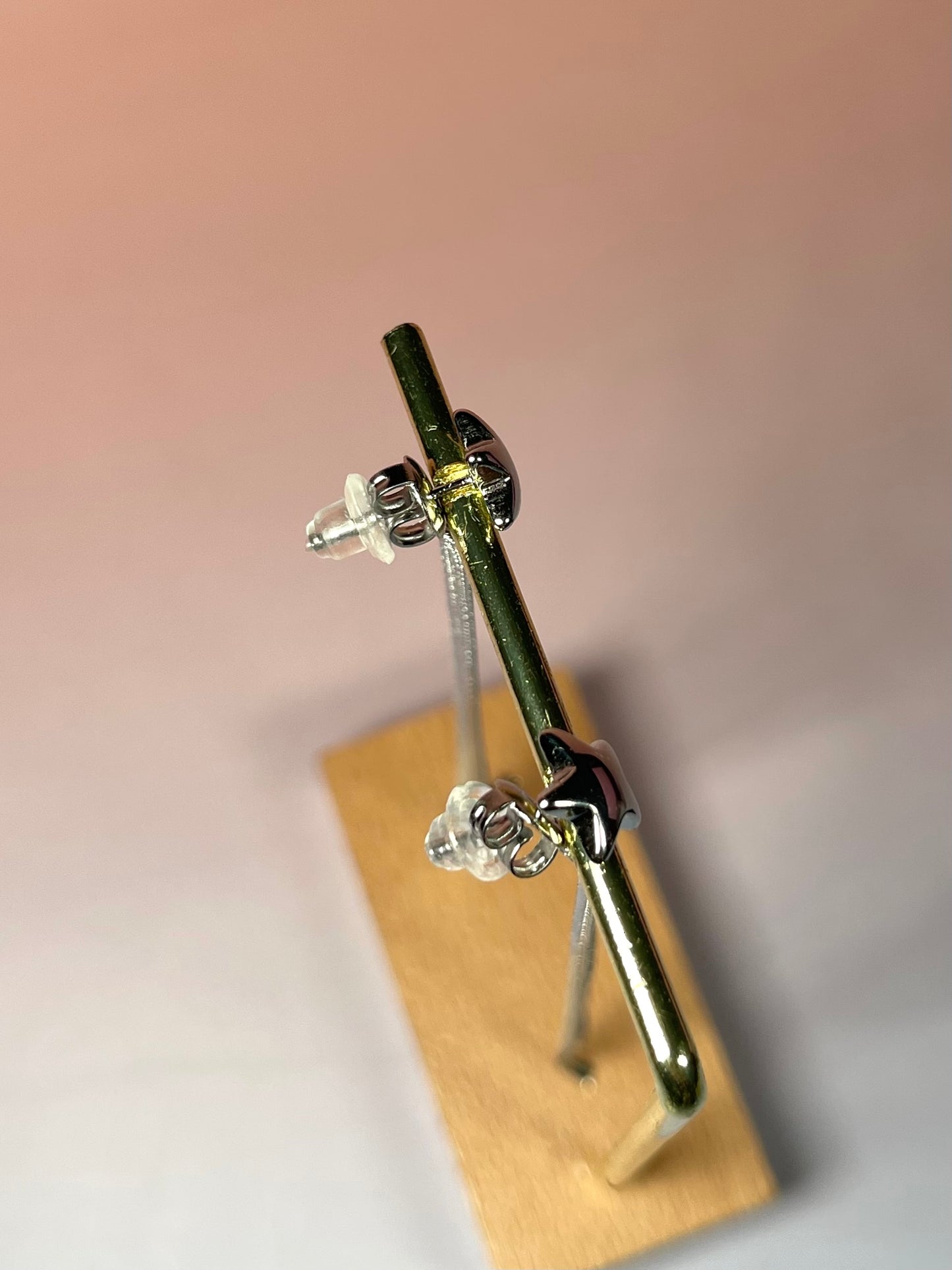 Par de pendientes cascada dorado