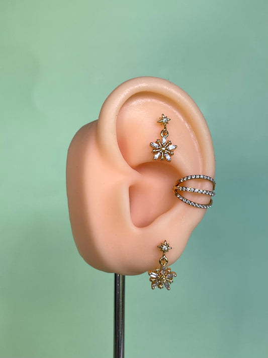 Pendiente/piercing “Flora” dorado