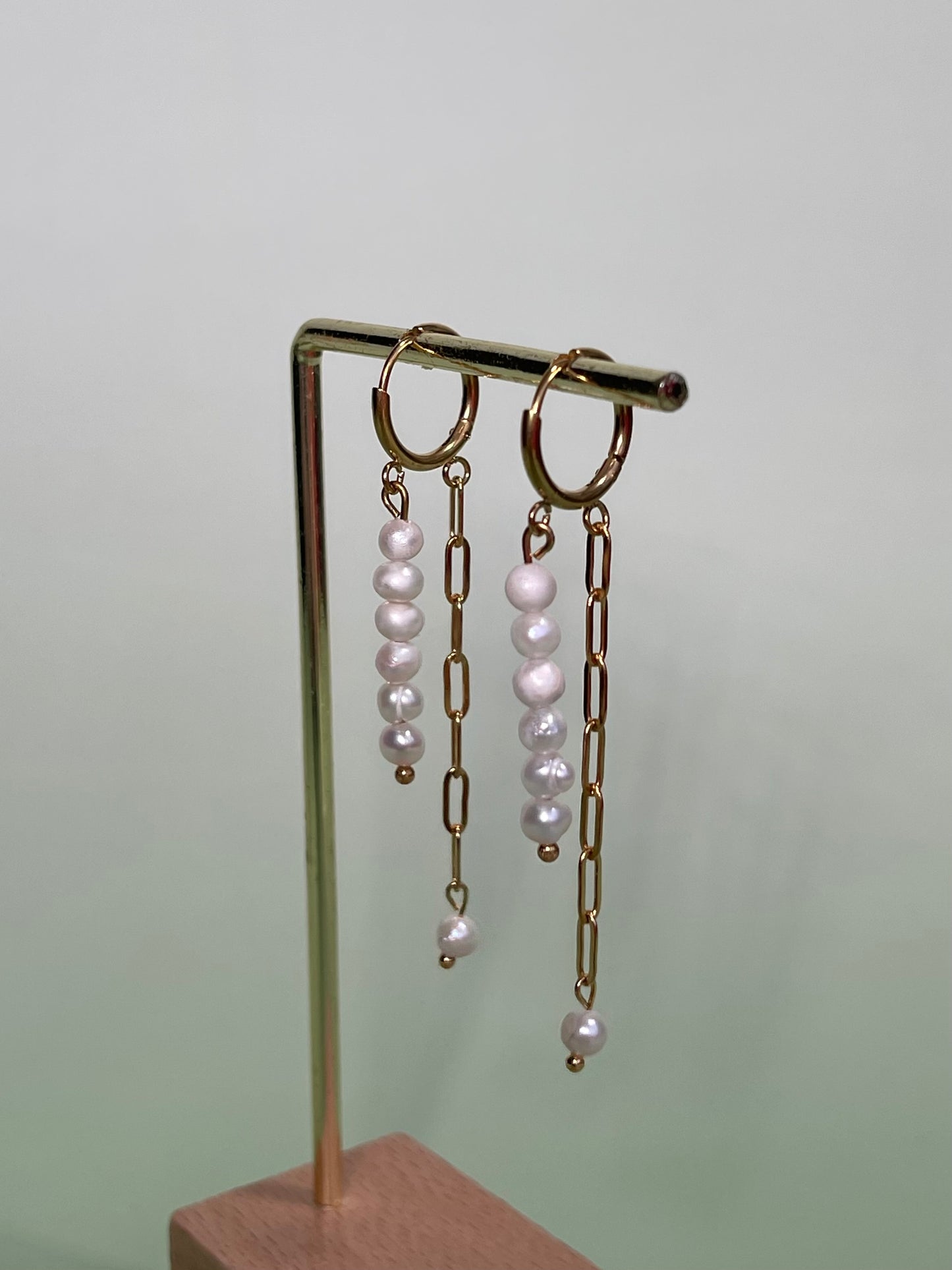Par de pendientes cadena perlitas