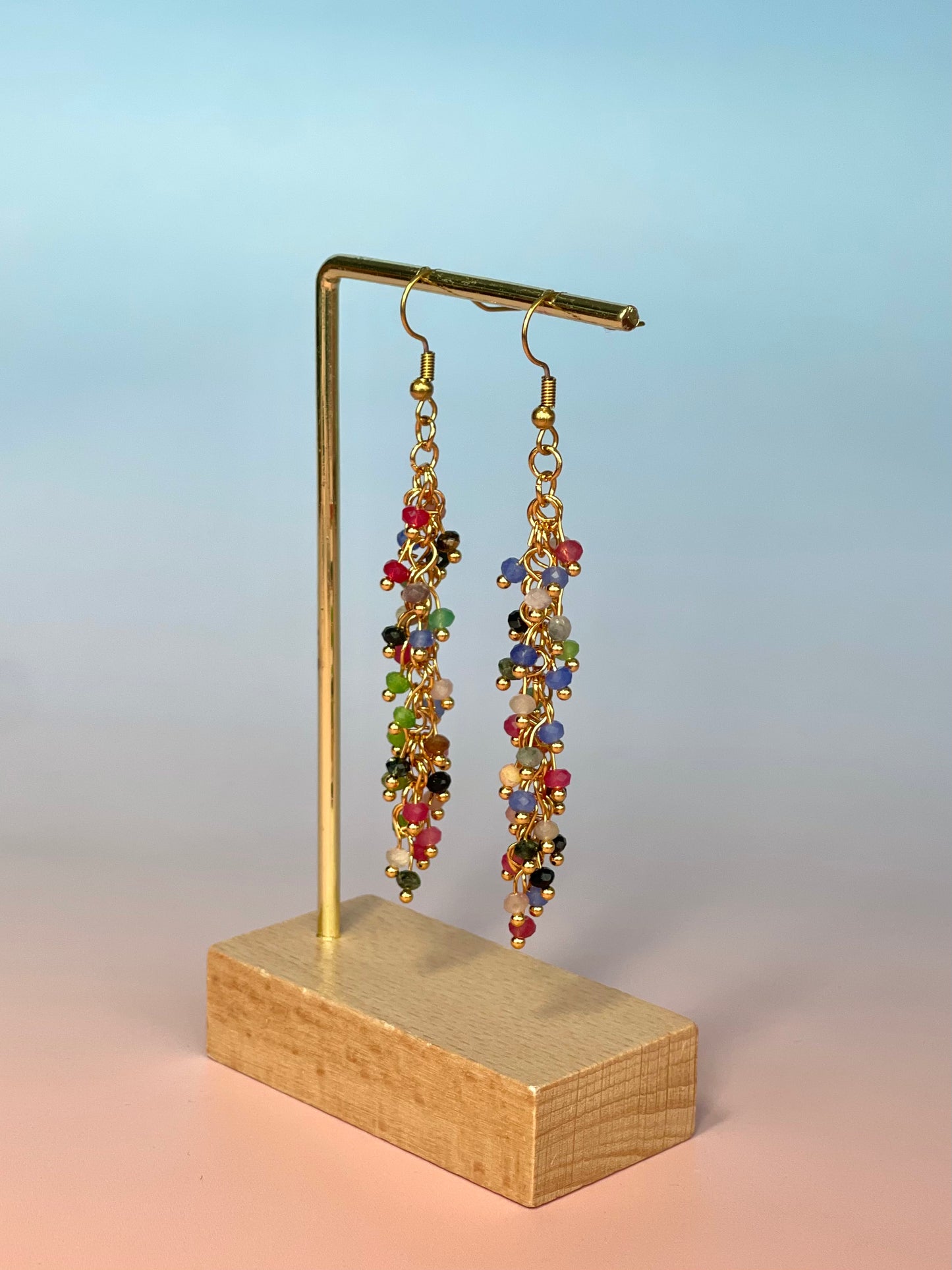 Par de pendientes colores largos